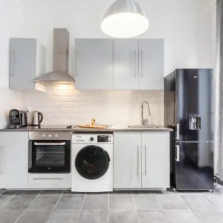 Grand Appartement, Gare Saint-charles A 5 Min * Marseille